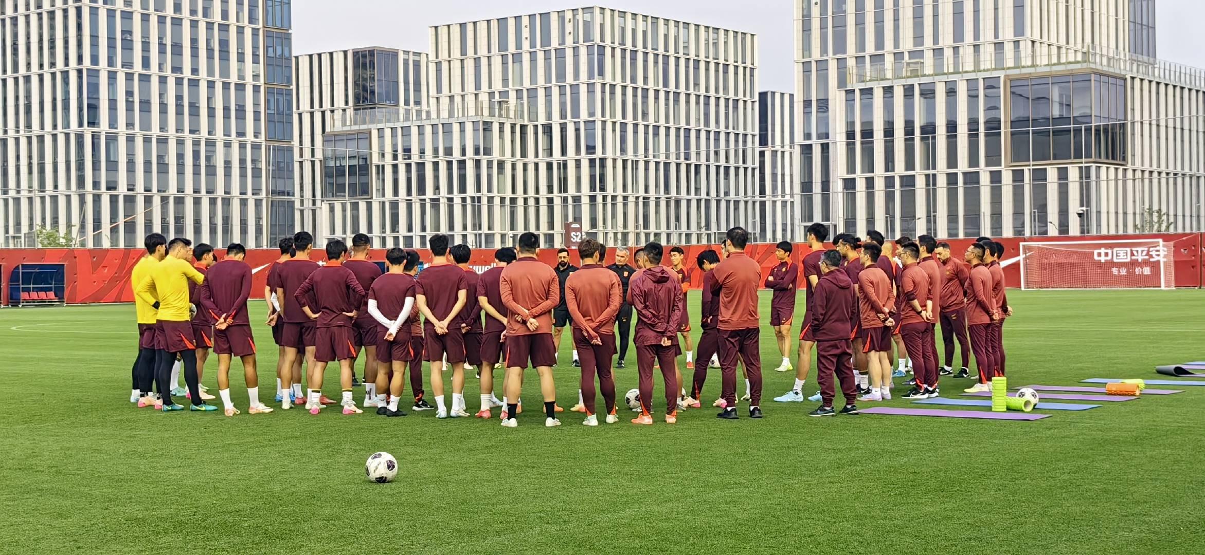 中国足球队实现连胜，精神状态极佳的简单介绍