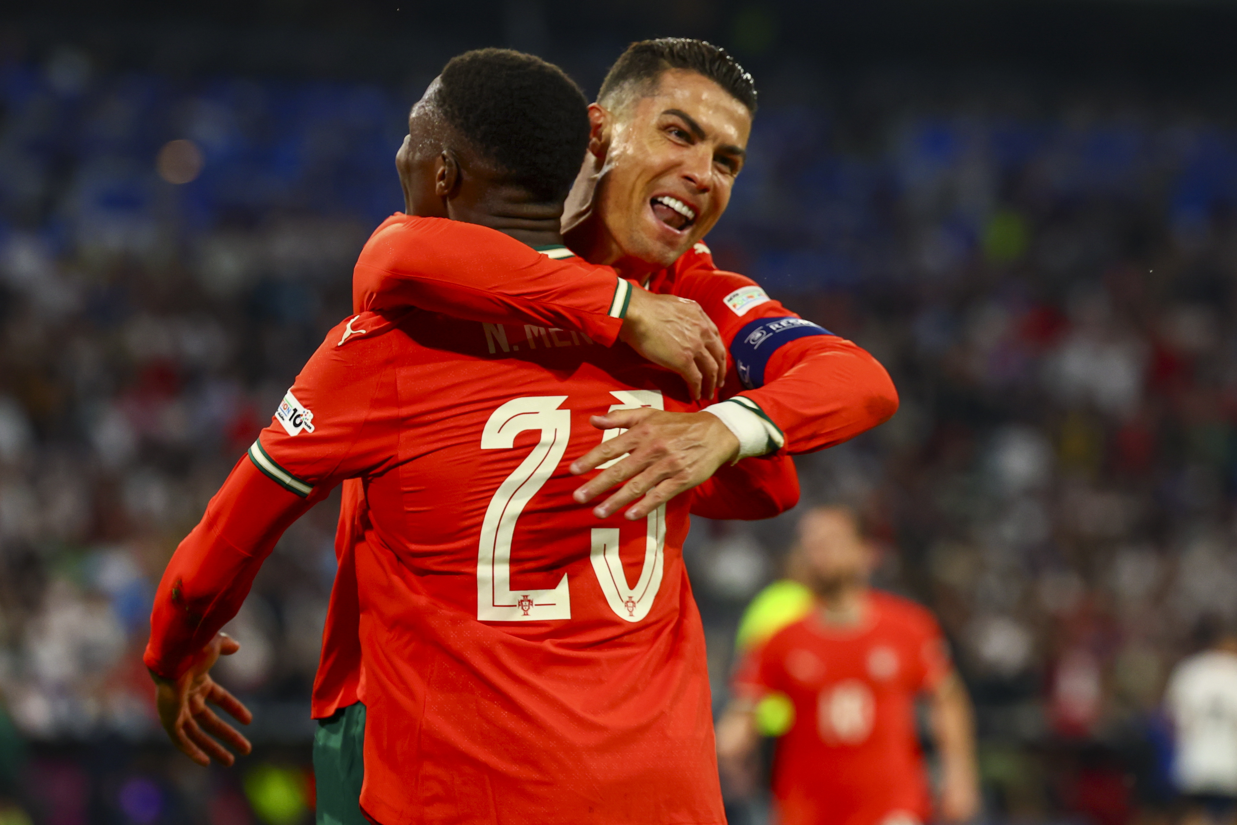 瑞士力克葡萄牙，挺进欧洲杯半决赛(瑞士力克葡萄牙,挺进欧洲杯半决赛了吗)