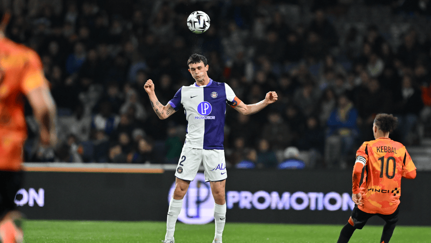 马赛客场大胜图卢兹,保持领先优势 马赛客场大胜图卢兹,保持领先优势