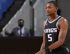 国王惜败湖人，球队表现尽管出色仍需进步的简单介绍